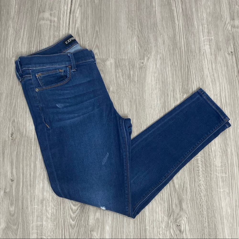 Distressed Express SuperSoft Mid Rise Angle Legging